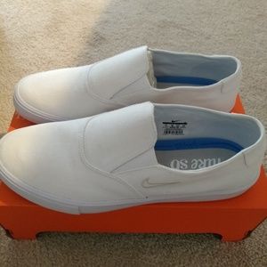 Men's Nike SB slip-on shoes size 11
